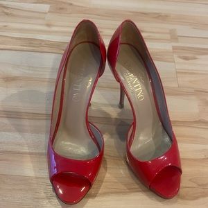 Gorgeous Red Peep Toe Valentino Heels! Size 7! Excellent Condition!